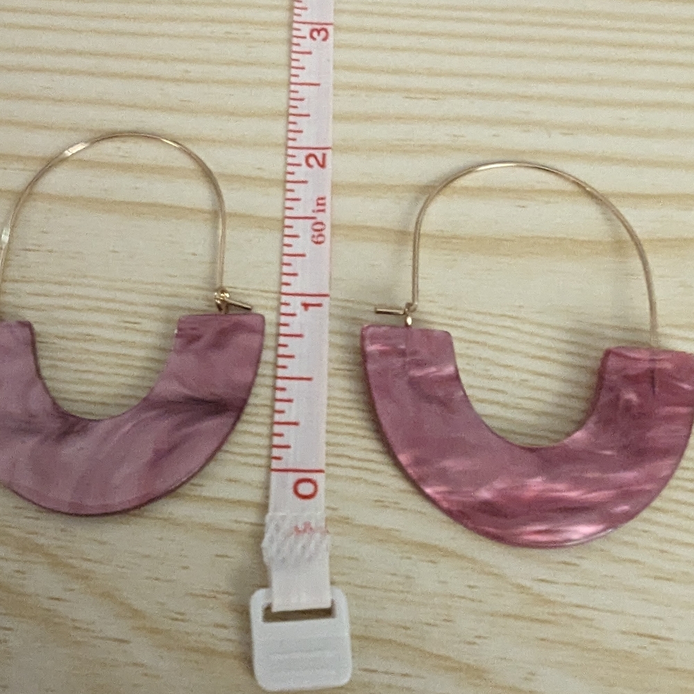 Pink Marbled Pierced Earrings